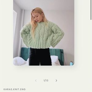 Chunky Knit Sweater in Light Green